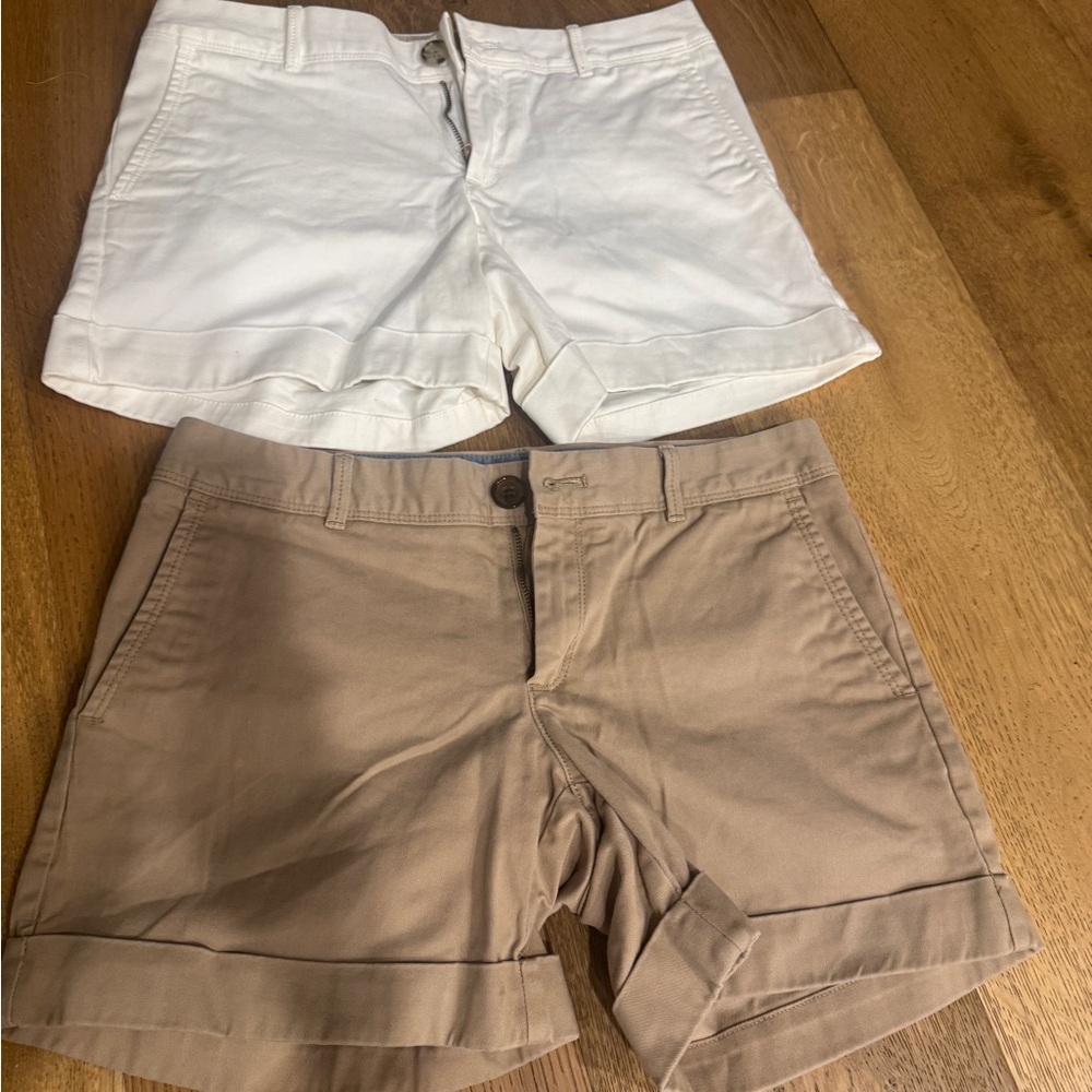 Banana Republic White and Tan Shorts Set